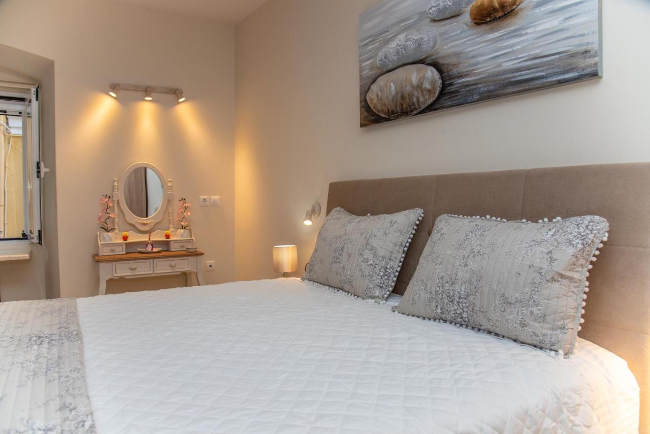 Valentino Luxury In The Heart Of Corfu Town Apartment *
